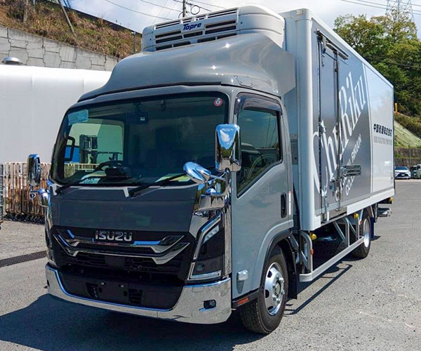 小型P/G付冷凍冷蔵車